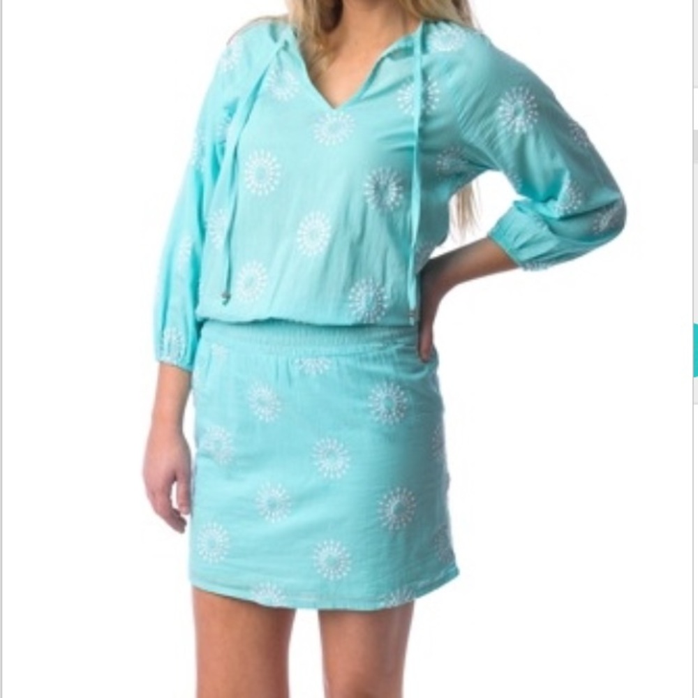 TARA MICHELLE Aruba Blue Embroidered Suns Tie Neckline Dress Size Small